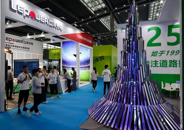 立洋光电智慧城市照明物联网大数据管理平台为城市增添智慧大脑